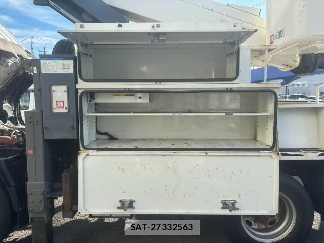 Isuzu ELF TRUCK 2021-03 8658909-25