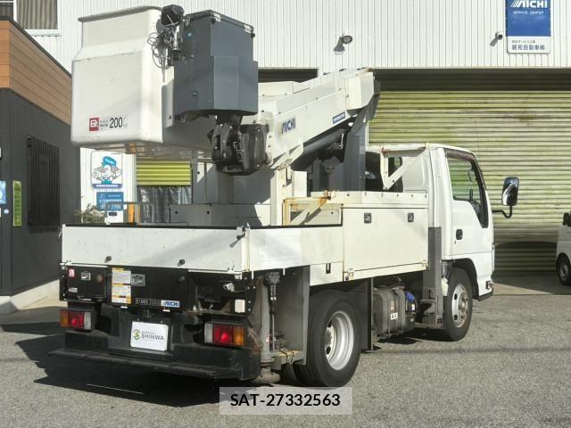 Isuzu ELF TRUCK 2021-03 8658909-3