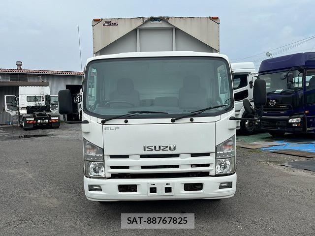 Isuzu ELF TRUCK 2012-02 8658935-2