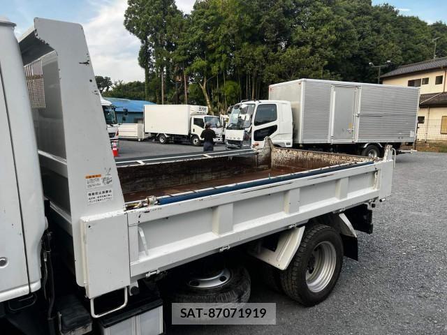Isuzu ELF TRUCK 2019-07 8658930-9