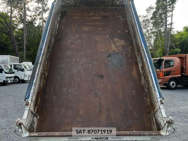 Isuzu ELF TRUCK 2019-07 8658930-12