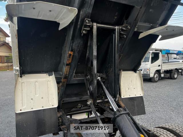 Isuzu ELF TRUCK 2019-07 8658930-16