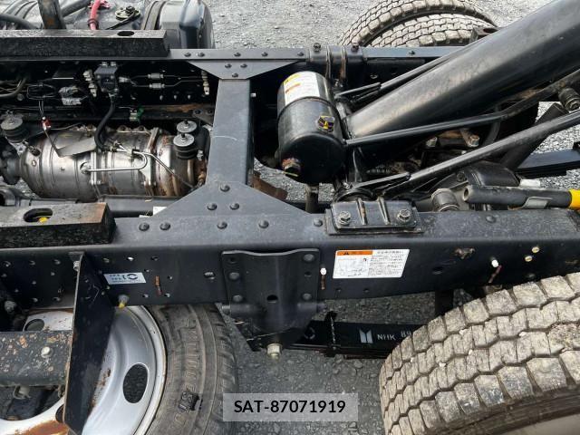 Isuzu ELF TRUCK 2019-07 8658930-22