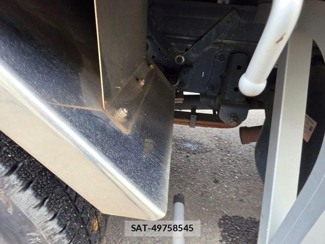 Isuzu ELF TRUCK 2016-09 8658941-16