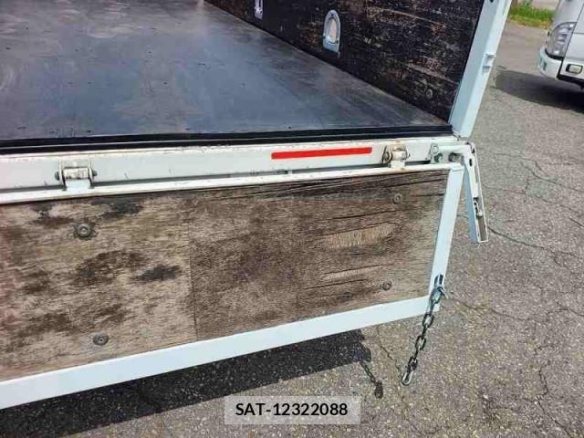 Isuzu ELF TRUCK 2014-02 8658932-11