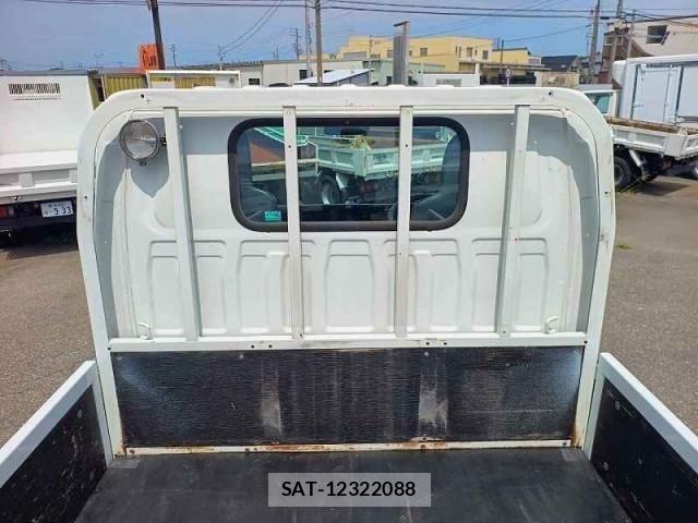 Isuzu ELF TRUCK 2014-02 8658932-12