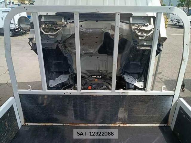 Isuzu ELF TRUCK 2014-02 8658932-13