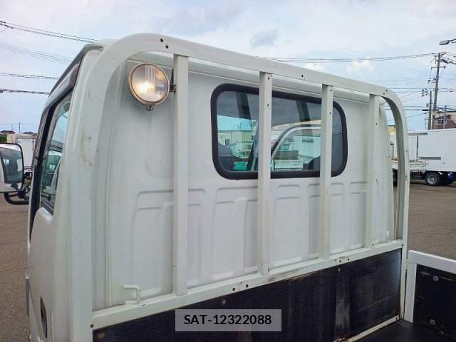 Isuzu ELF TRUCK 2014-02 8658932-15