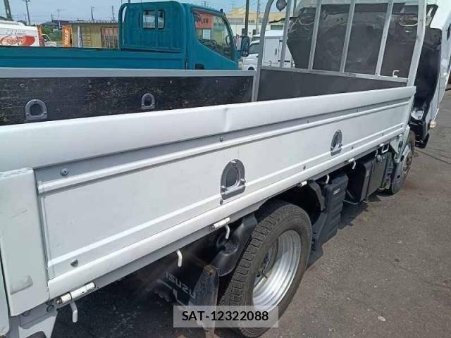 Isuzu ELF TRUCK 2014-02 8658932-16