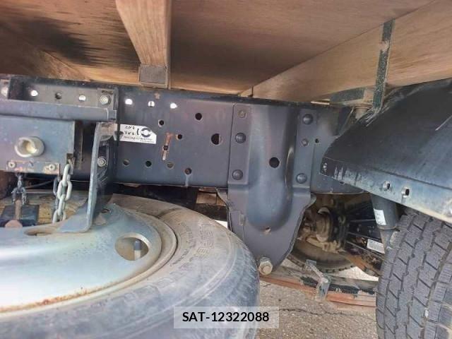 Isuzu ELF TRUCK 2014-02 8658932-19