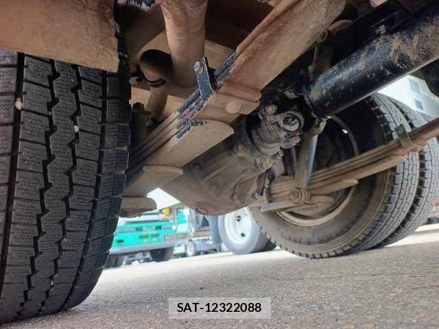 Isuzu ELF TRUCK 2014-02 8658932-25