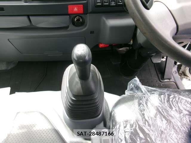 Isuzu ELF TRUCK 2021-04 8666091-13