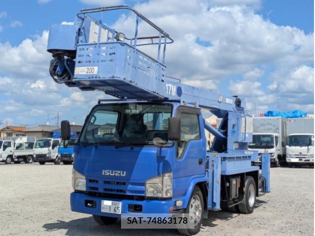 Isuzu ELF TRUCK 2013-08 8658923-0