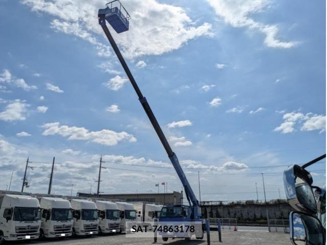 Isuzu ELF TRUCK 2013-08 8658923-14