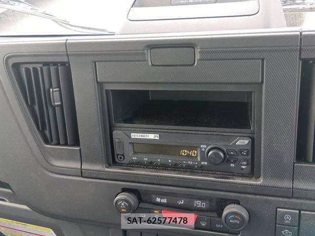 Isuzu ELF TRUCK 2025-09 8666089-18