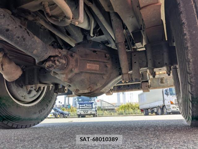 Isuzu ELF TRUCK 2020-01 8658910-9