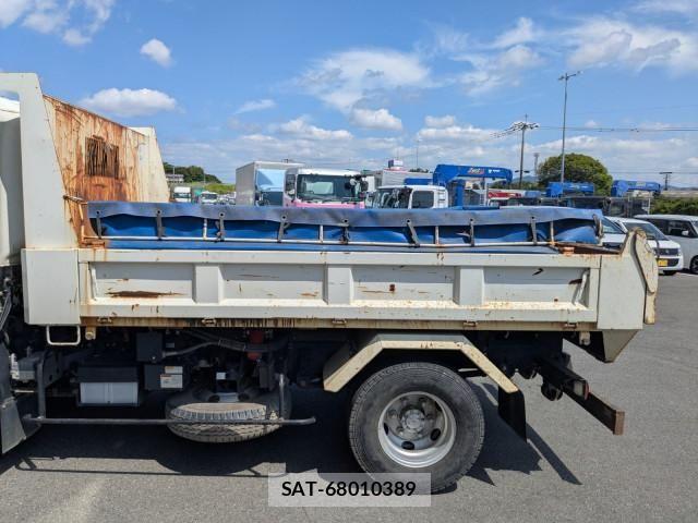 Isuzu ELF TRUCK 2020-01 8658910-13