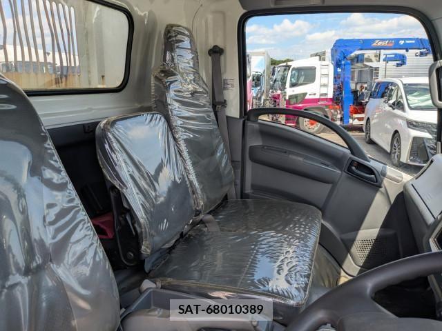 Isuzu ELF TRUCK 2020-01 8658910-24