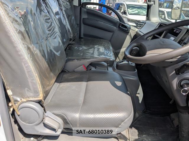 Isuzu ELF TRUCK 2020-01 8658910-25