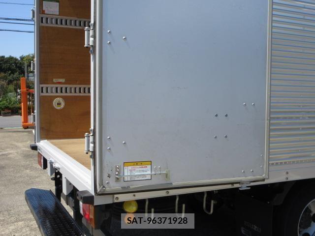 Isuzu ELF TRUCK 2021-07 8685493-29