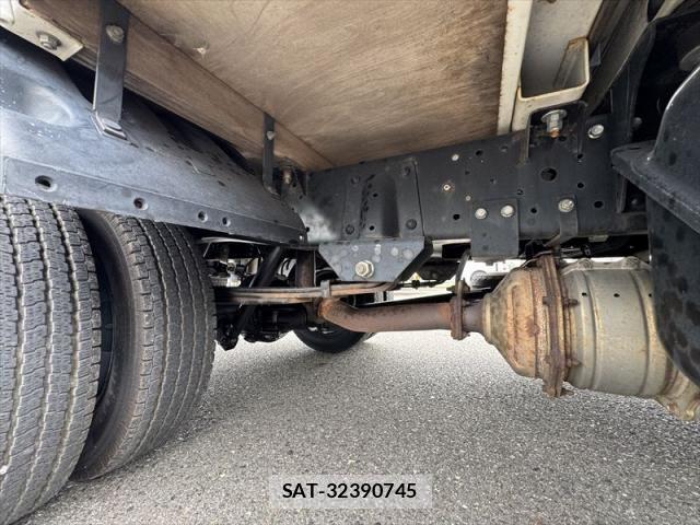 Isuzu ELF TRUCK 2018-02 8685496-12