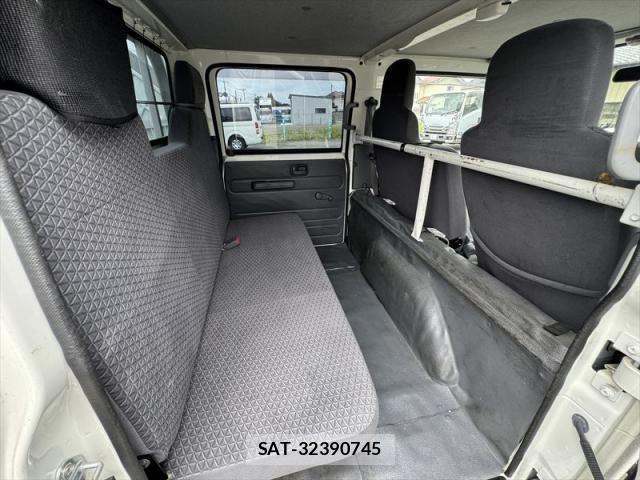 Isuzu ELF TRUCK 2018-02 8685496-22