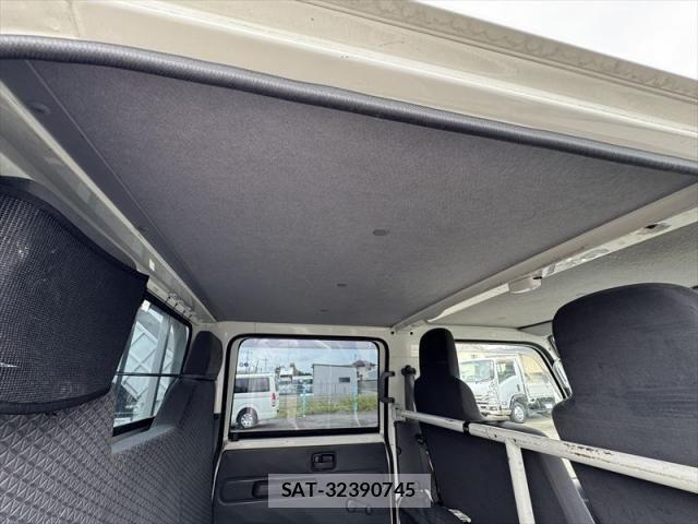Isuzu ELF TRUCK 2018-02 8685496-23