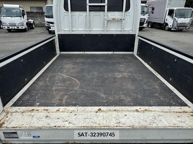 Isuzu ELF TRUCK 2018-02 8685496-7