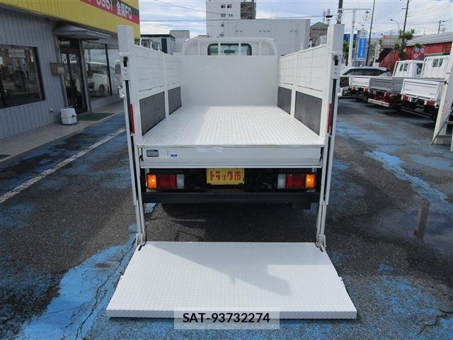 Isuzu ELF TRUCK 2019-08 8685498-5