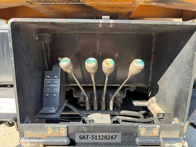 Isuzu ELF TRUCK 2010-02 8685497-11