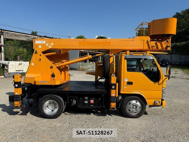 Isuzu ELF TRUCK 2010-02 8685497-18
