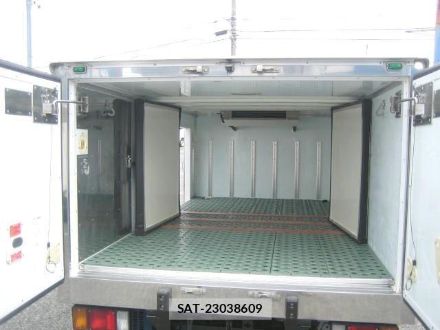 Isuzu ELF TRUCK 2018-07 8685494-13