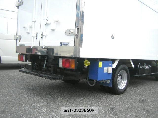 Isuzu ELF TRUCK 2018-07 8685494-17