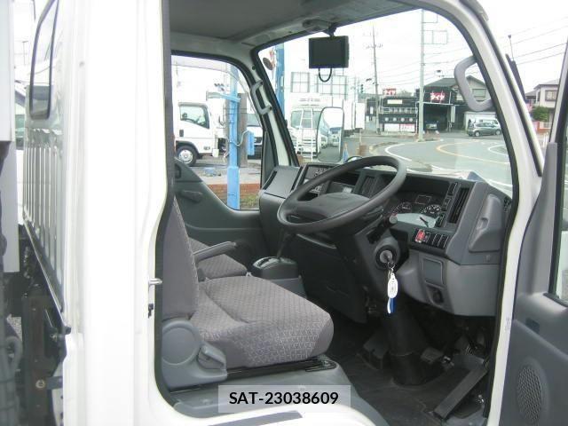 Isuzu ELF TRUCK 2018-07 8685494-27