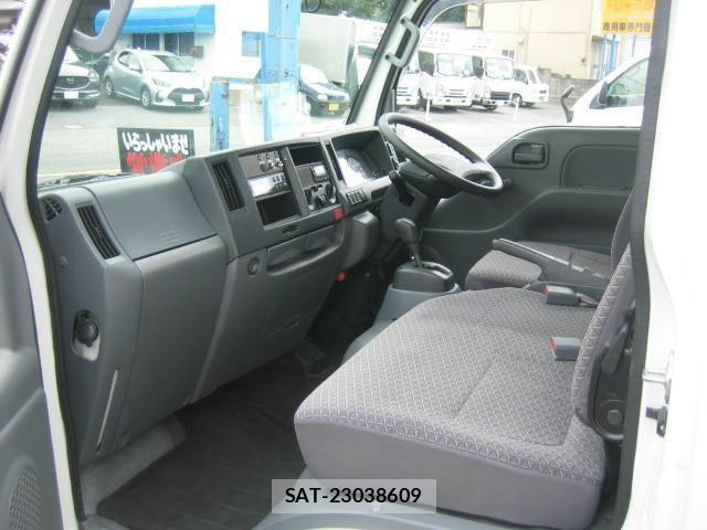 Isuzu ELF TRUCK 2018-07 8685494-28