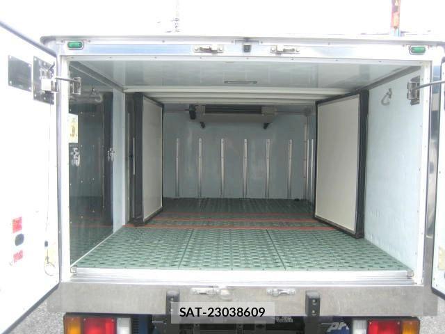 Isuzu ELF TRUCK 2018-07 8685494-4