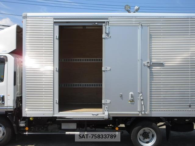 Isuzu ELF TRUCK 2023-02 8685492-9