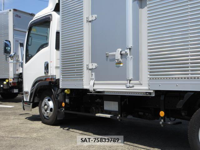 Isuzu ELF TRUCK 2023-02 8685492-18