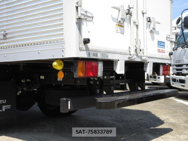 Isuzu ELF TRUCK 2023-02 8685492-20