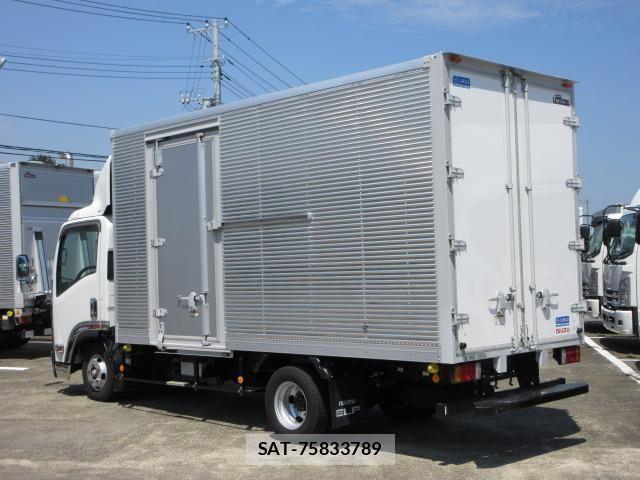 Isuzu ELF TRUCK 2023-02 8685492-3