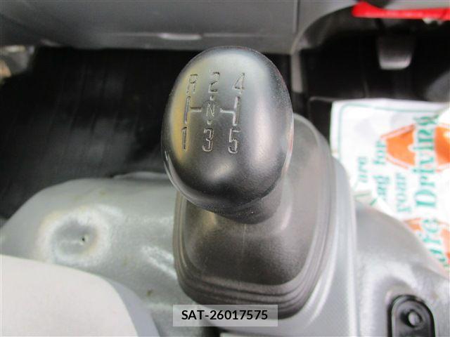 Isuzu ELF TRUCK 2015-09 8741884-11