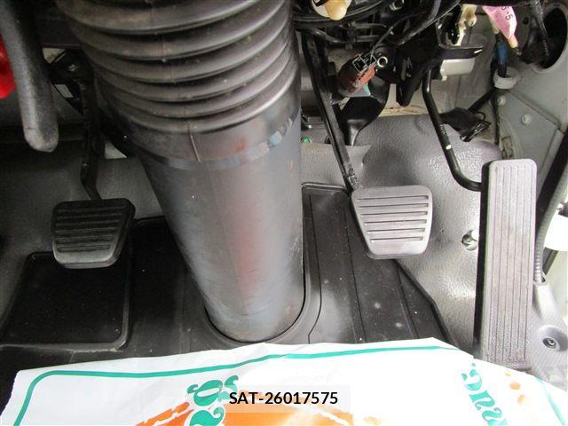 Isuzu ELF TRUCK 2015-09 8741884-12