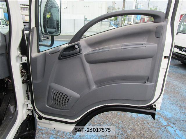Isuzu ELF TRUCK 2015-09 8741884-20
