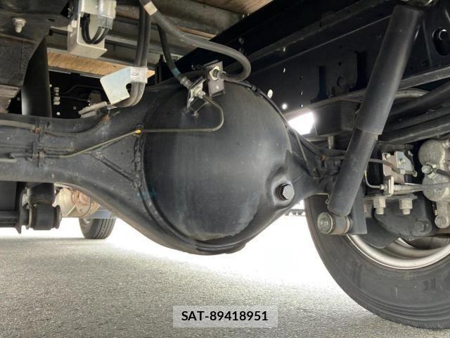 Isuzu ELF TRUCK 2023-08 8741904-13