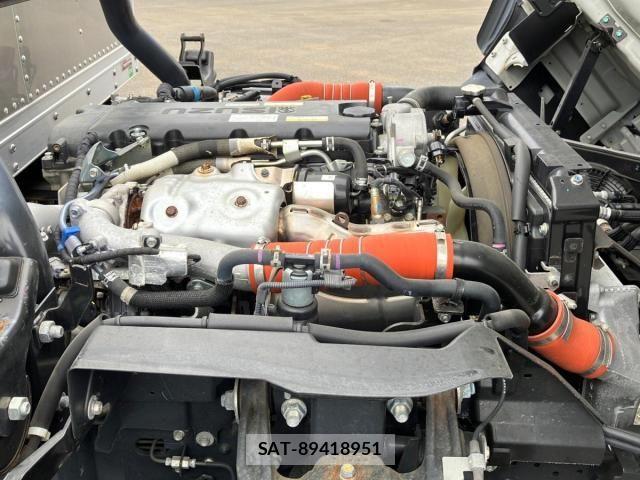 Isuzu ELF TRUCK 2023-08 8741904-15