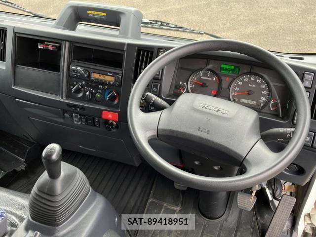 Isuzu ELF TRUCK 2023-08 8741904-18