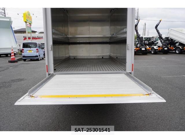 Isuzu ELF TRUCK 2021-08 8741855-24