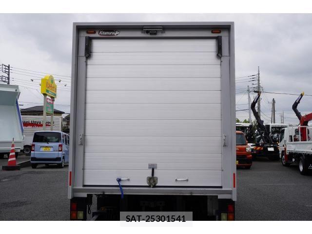 Isuzu ELF TRUCK 2021-08 8741855-27