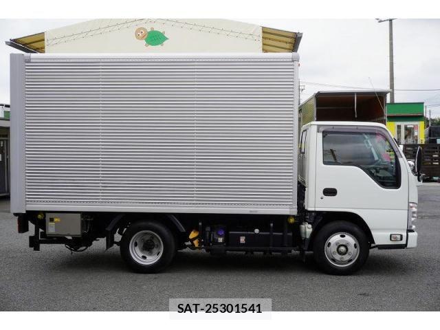 Isuzu ELF TRUCK 2021-08 8741855-4