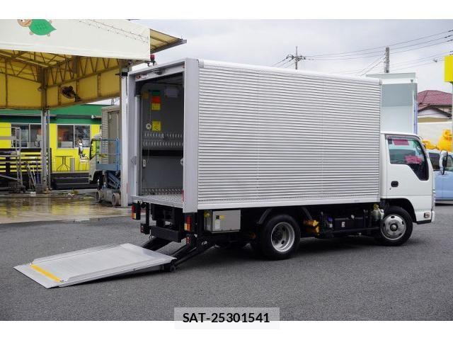 Isuzu ELF TRUCK 2021-08 8741855-8